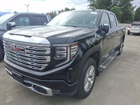 Used 2024 GMC Sierra 1500 Denali w/ Technology Package AWD/4WD image 1