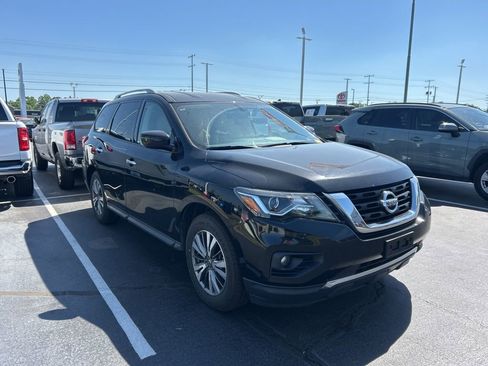 Used 2020 Nissan Pathfinder SV w/ Cargo Package image 1