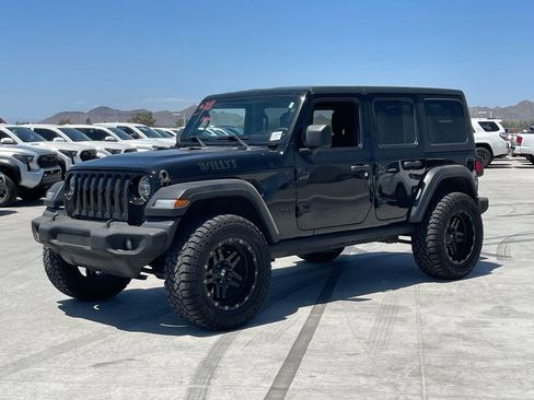 Used 2020 Jeep Wrangler Unlimited Sport AWD/4WD image 4