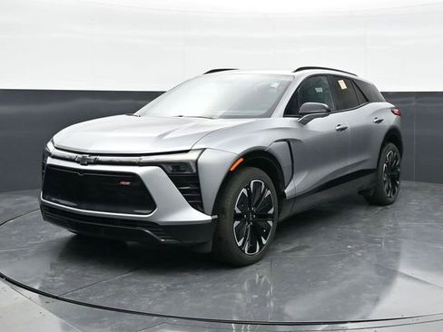 Used 2024 Chevrolet Blazer EV RS AWD/4WD image 5