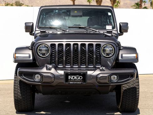 Used 2021 Jeep Wrangler Unlimited Sahara AWD/4WD image 3