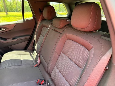 Used 2026 Chevrolet Equinox LT FWD image 27