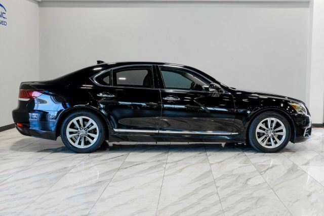 Used 2015 Lexus LS 460 w/ Comfort Package RWD image 11