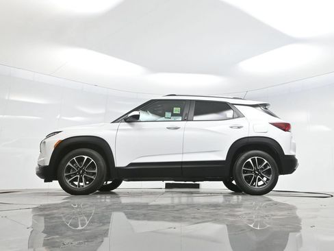 New 2025 Chevrolet TrailBlazer LT w/ Convenience Package FWD image 71