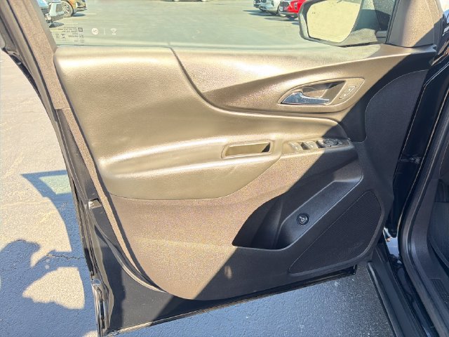 Used 2024 Chevrolet Equinox LT w/ LPO, Floor Liner Package FWD image 10