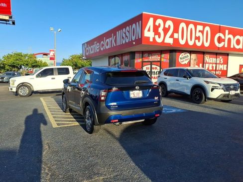 Used 2025 Nissan Kicks S AWD/4WD image 3