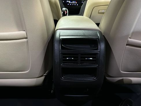 Used 2018 Cadillac XT5 AWD image 20