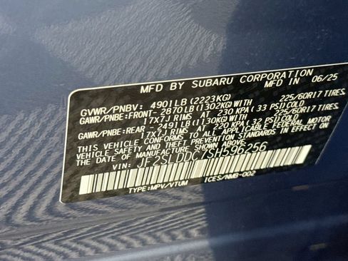 Certified 2025 Subaru Forester Premium AWD/4WD image 36