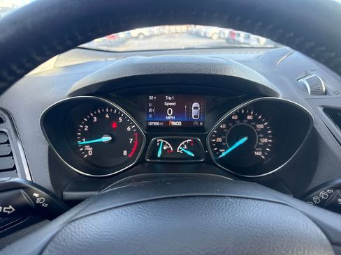 Used 2018 Ford Escape Titanium w/ Ford Safe & Smart Package image 34