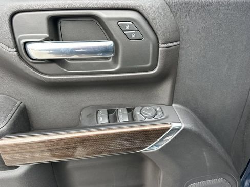 Used 2019 Chevrolet Silverado 1500 LT w/ Texas Edition AWD/4WD image 12