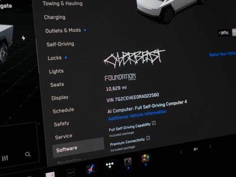 Used 2024 Tesla Cybertruck Cyberbeast AWD/4WD image 23