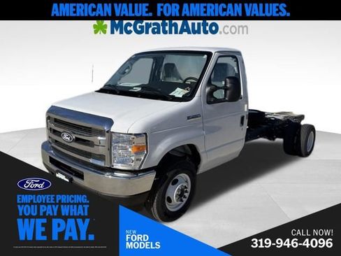 New 2026 Ford E-450 and Econoline 450 Super Duty w/ Ambulance Prep Package RWD image 1