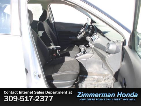 Used 2022 Nissan Kicks S image 18