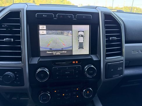 Used 2019 Ford F250 Lariat w/ Chrome Package AWD/4WD image 18