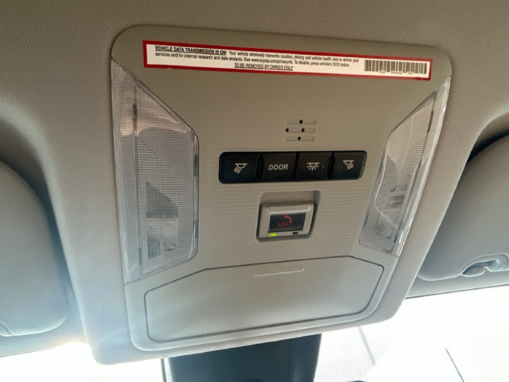 Used 2021 Toyota RAV4 LE FWD image 24