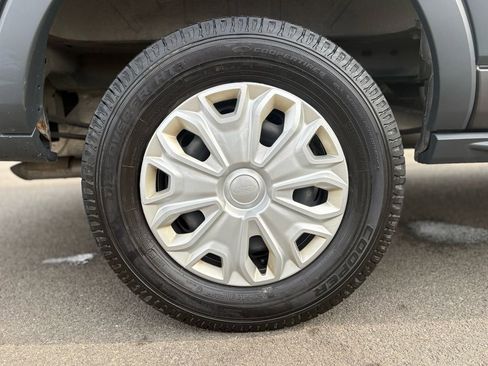 Used 2017 Ford Transit 250 130 Low Roof image 39