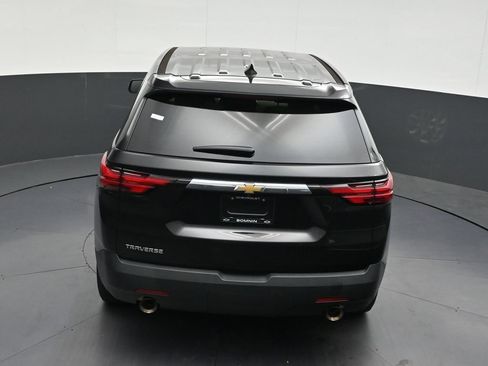 Used 2023 Chevrolet Traverse LS FWD image 19