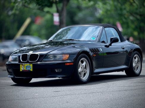 Used 1999 BMW Z3 2.5i RWD image 3