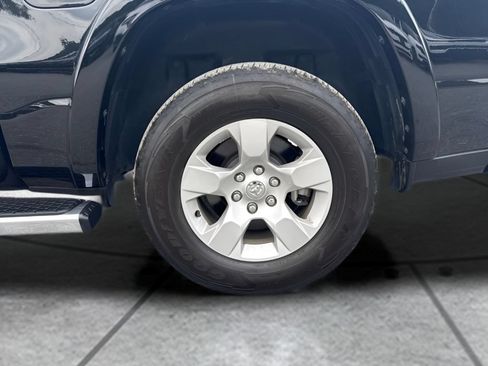 Used 2025 RAM 1500 Big Horn AWD/4WD image 23