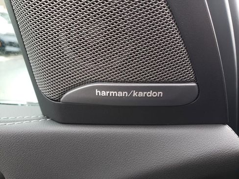 New 2026 BMW X5 xDrive50e image 24