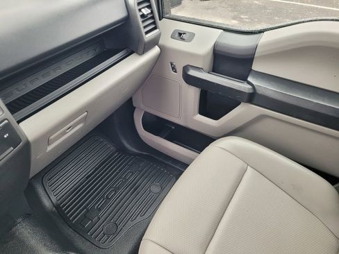 Used 2022 Ford F250 XL w/ Power Equipment Group AWD/4WD image 11