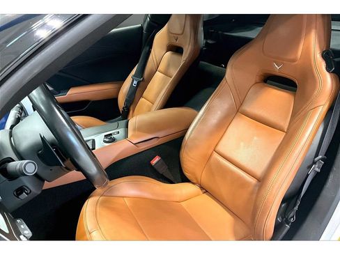 Used 2018 Chevrolet Corvette Stingray Coupe w/ 2LT Preferred Equipment Group RWD image 28
