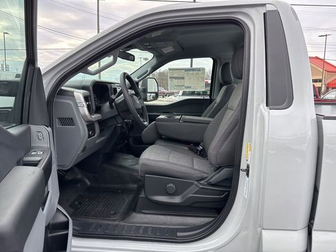 New 2026 Ford F250 XL AWD/4WD image 10