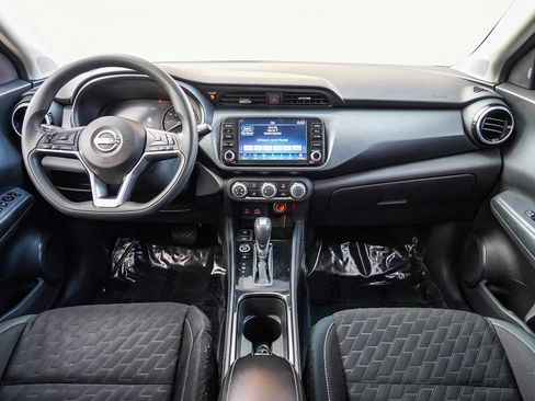 Used 2023 Nissan Kicks SV image 15