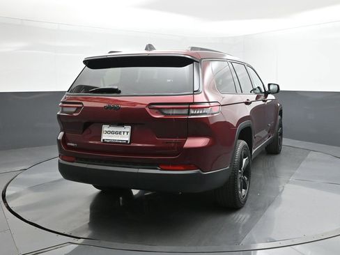 New 2025 Jeep Grand Cherokee L Limited w/ Black Appearance Package image 11