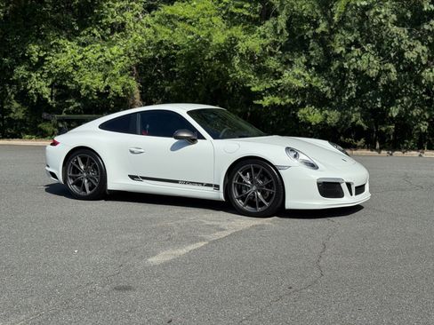 Used 2019 Porsche 911 Carrera image 15