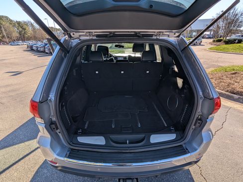 Used 2014 Jeep Grand Cherokee Limited w/ Trailer Tow Group IV image 16