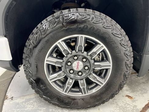 Used 2025 GMC Sierra 1500 AT4 AWD/4WD image 27