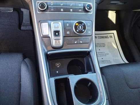 Used 2022 Hyundai Santa Fe SEL AWD/4WD image 18