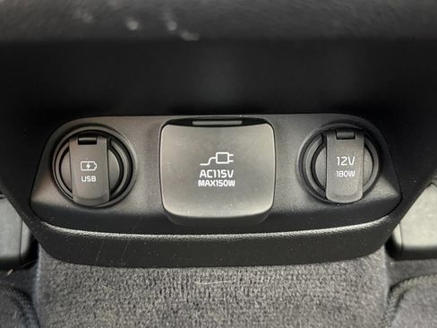 Used 2017 Kia Sorento SX FWD image 23