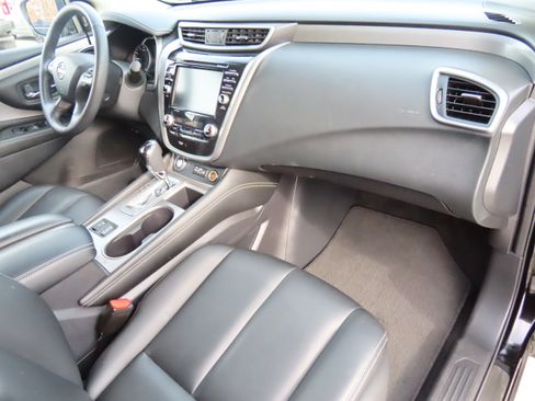 Used 2024 Nissan Murano SV w/ SV Midnight Edition Package image 10