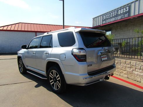 Used 2016 Toyota 4Runner Limited image 3