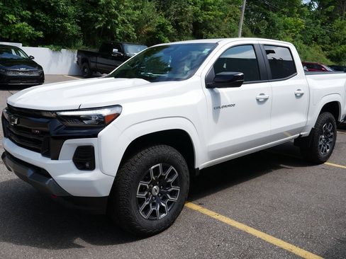 New 2025 Chevrolet Colorado Z71 w/ Z71 Convenience Package 2 image 4