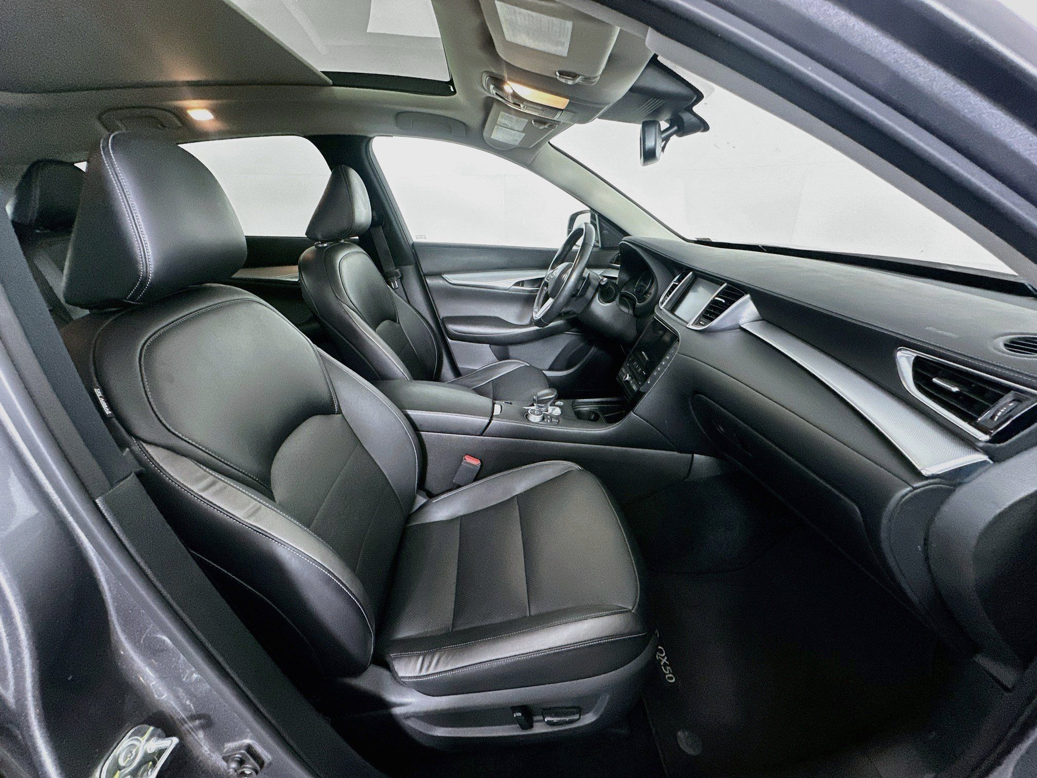 Used 2021 INFINITI QX50 Essential w/ Convenience Package FWD image 33