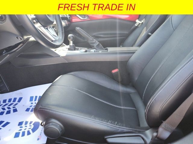 Used 2021 MAZDA MX-5 Miata Grand Touring RWD image 15