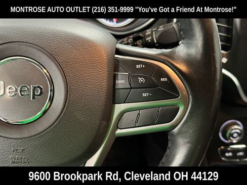 Used 2019 Jeep Cherokee Latitude Plus w/ Comfort/Convenience Group image 20