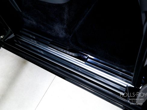 Used 2019 Rolls-Royce Phantom Sedan image 33
