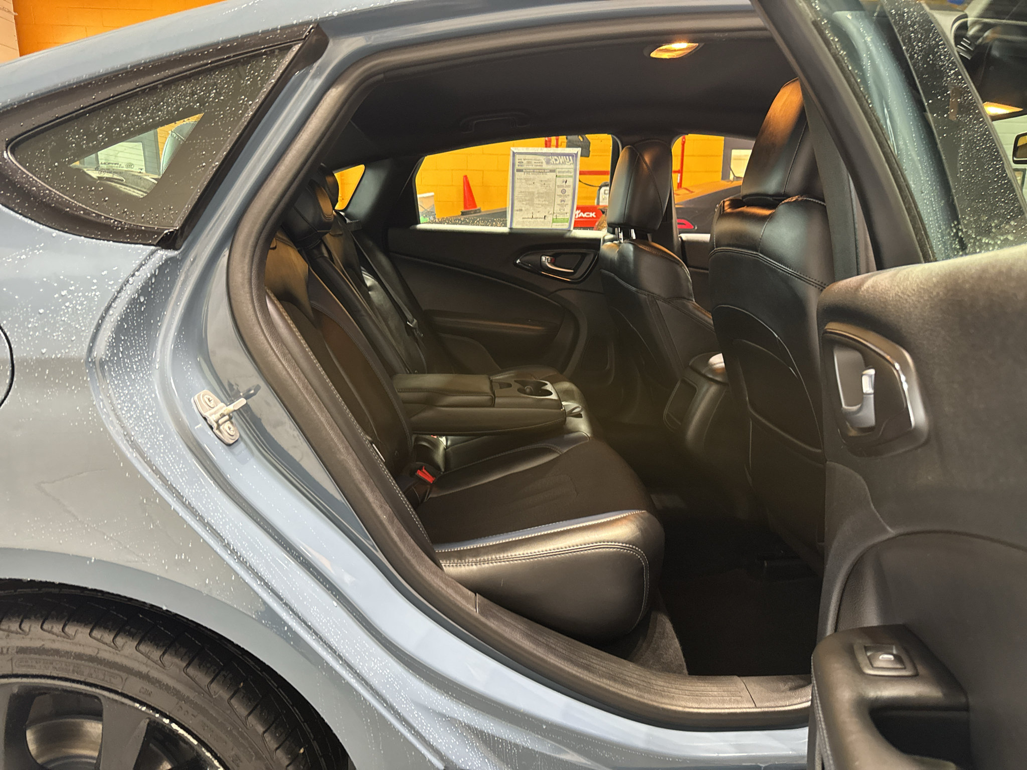 Used 2015 Chrysler 200 S FWD image 18