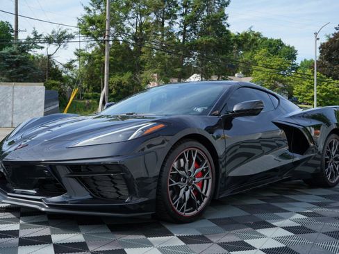 Used 2024 Chevrolet Corvette Stingray Preferred Cpe w/ Z51 Performance Package RWD image 13