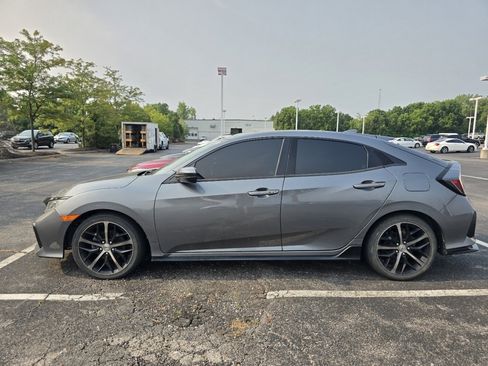Used 2021 Honda Civic Sport image 4