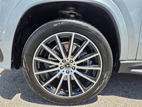 Used 2025 Mercedes-Benz GLS 450 4MATIC image 24