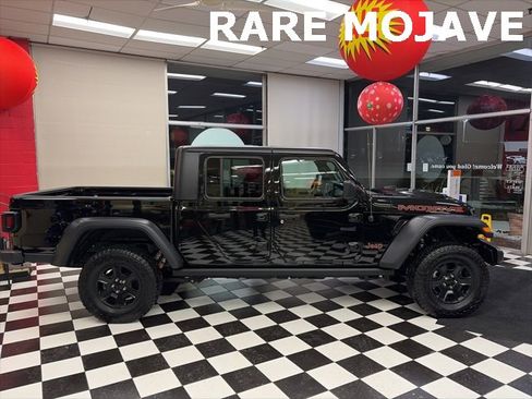 Used 2023 Jeep Gladiator Mojave w/ Cold Weather Group image 14