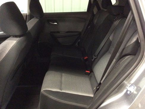 Used 2022 Nissan Rogue SV image 30