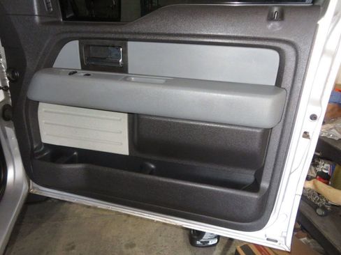 Used 2014 Ford F150 XLT w/ Equipment Group 302A Luxury image 32