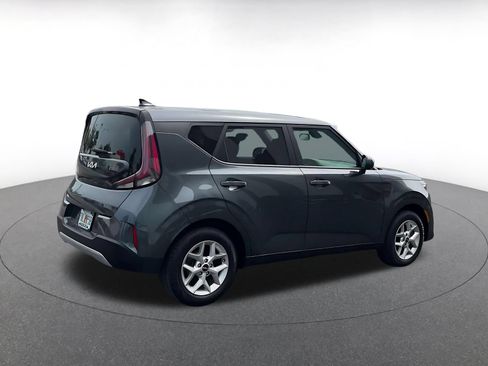 Used 2025 Kia Soul LX w/ LX Technology Package FWD image 14