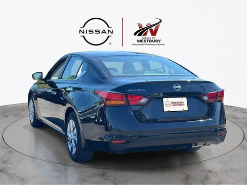 Used 2023 Nissan Altima 2.5 S FWD image 7
